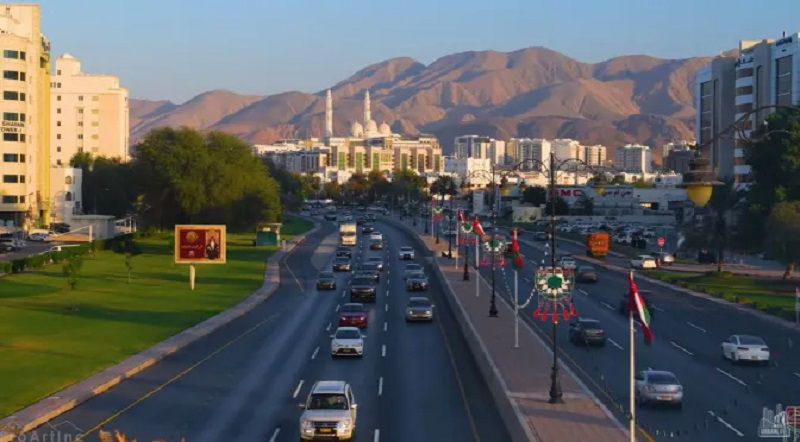 به دلیل ارتباط خوبی ایران و عمان از سال‌های گذشته و اینکه ایران اولین کشوری بود که عمان را به رسمیت شناخت ارتباط خوبی بین دو کشور ایجاد شده است که می‌توان برای صادرات به عمان به طور گسترده برنامه‌ریزی کرد