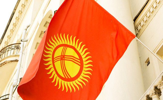 از کشورهایی محصور در خشکی که امکان لجستیکی کمی دارد اما مناسب صادرات است کشور قرقیزستان است که باید برای صادرات به این کشور برنامه ریزی کرد