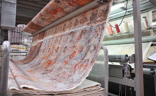 تولید و صادرات فرش ماشینی از ایران با توجه به ظرفیت های منطقه و ظرفیت ای خالی منطقه