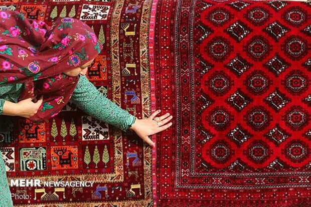 قالی های ترکمنی بیشتر در دو نوع درشت باف پشمی یا ریز باف ابریشمی بافته می شوند