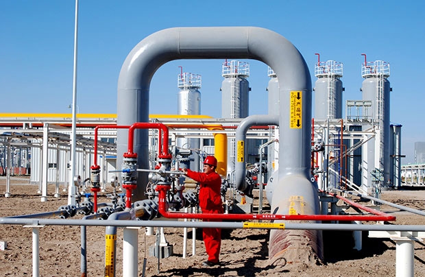 صنایع نفت و گاز فرصت های صادراتی زیادی برای صنایع سنگین ایران فراهم می کنند
