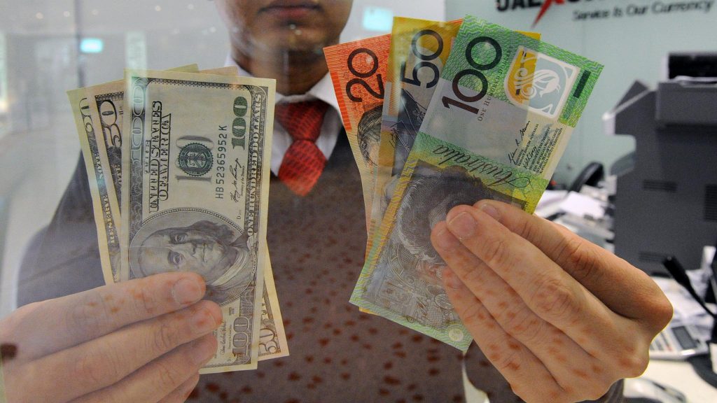 واحد پول استرالیا دلار استرالیا است که از ارزهای مورد پذیرش در تجارت جهانی است