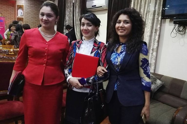 زنان تاجیکستانی نقش مهمی در تجارت و کسب و کارهای کشور تاجیکستان دارند
