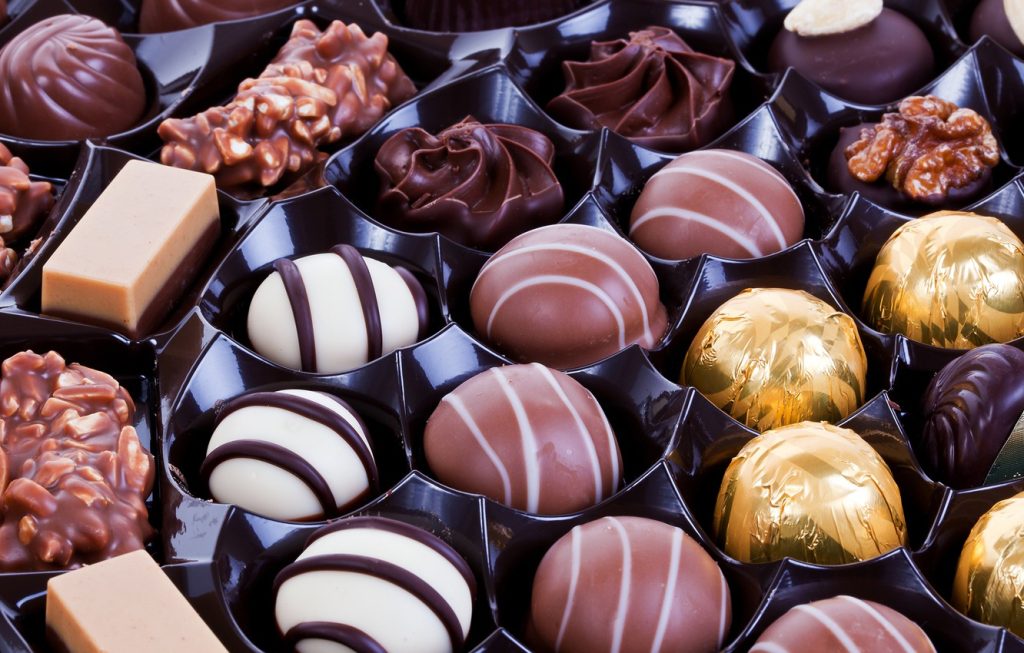 شکلات و شیرینی از صنایع به نام استان آذربایجان شرقی که قابلیت صادرات به اروپا را دارد و از معدود صنایعی است که در کشور بسیار خوب عمل کرده است