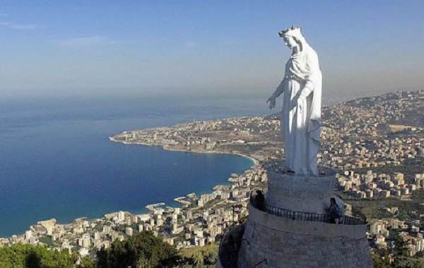 معرفی کشور لبنان که دارای ساحل های بزرگی است و دسترسی خوبی به دریای مدیترانه و مسیرهای دریایی دارد