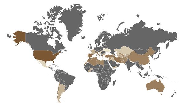 آمریکا، اسپانیا، سوریه و ایتالیا هر کدام بزرگترین تولیدکنندگان بادام در جهان هستند و ایران بعد از این کشورها رتبه پنجم تولید را دارد.